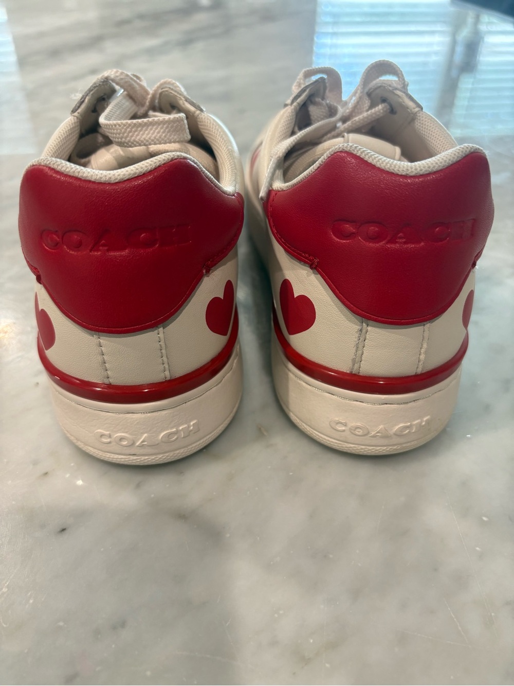 COACH Heart Print Lowline Top Leather Sneakers White Crimson Red Size 10 - Picture 2 of 9